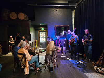 Cutlers-Public-House-8-13-25-photo_Josef-Woodard-1